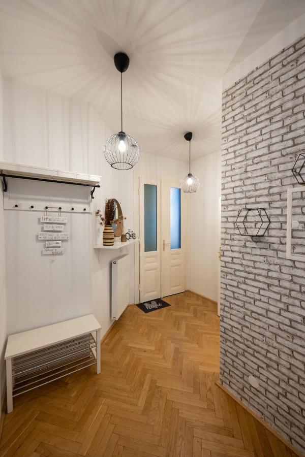 Turquoise Inspired Deluxe Centrally Located Vienna Exterior photo